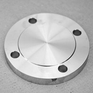 Flange cego possui várias vantagens em sua aplicação Flange cego possui várias vantagens em sua aplicação